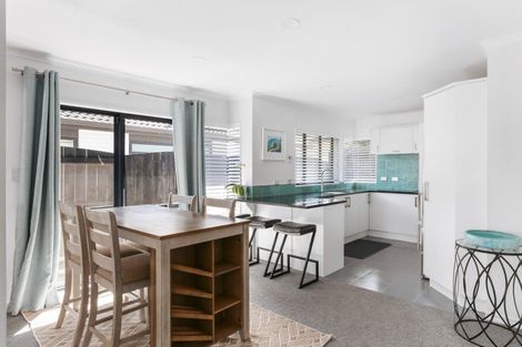 Photo of property in 59 Sandhurst Drive, Papamoa Beach, Papamoa, 3118