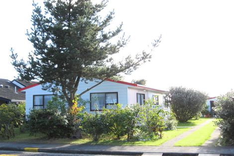 Photo of property in 10 Brandon Street, Otaki, 5512