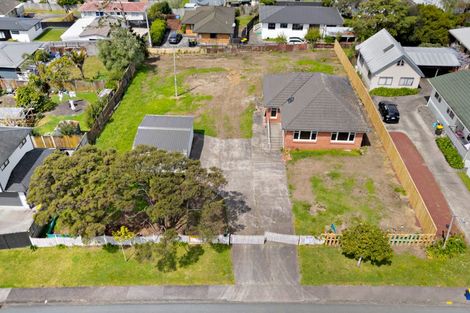Photo of property in 57 Taioma Crescent, Te Atatu Peninsula, Auckland, 0610
