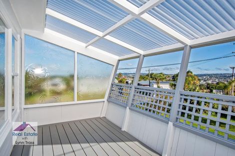 Photo of property in 42 Memorial Drive, Parahaki, Whangarei, 0112