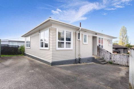 Photo of property in 53 Union Road, Howick, Auckland, 2014
