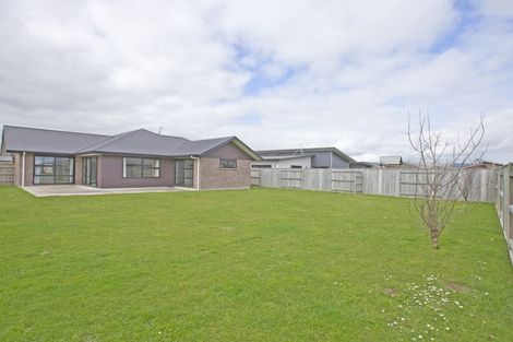 Photo of property in 48 Duff Crescent, Highbury, Palmerston North, 4412