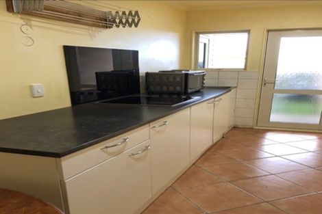 Photo of property in 21 Sheralee Place, Bucklands Beach, Auckland, 2014