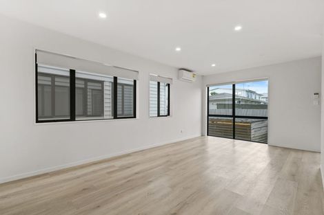 Photo of property in 13c Edinburgh Avenue, Rosehill, Papakura, 2113