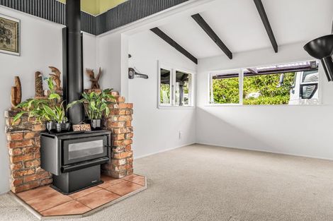 Photo of property in 80 Wishart Road, Helensville, 0875