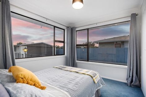 Photo of property in 15 Fairford Street, Bishopdale, Christchurch, 8053