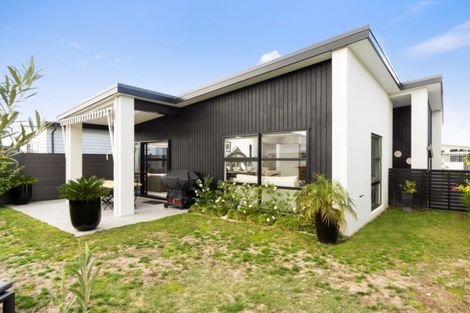 Photo of property in 82 Coast Boulevard, Papamoa Beach, Papamoa, 3118
