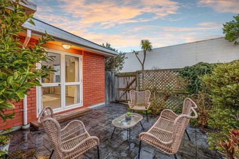 Photo of property in 2/126 Opawa Road, Opawa, Christchurch, 8023