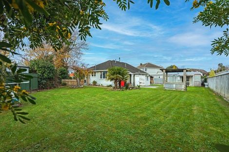 Photo of property in 4 Hinton Place, Roslyn, Palmerston North, 4414