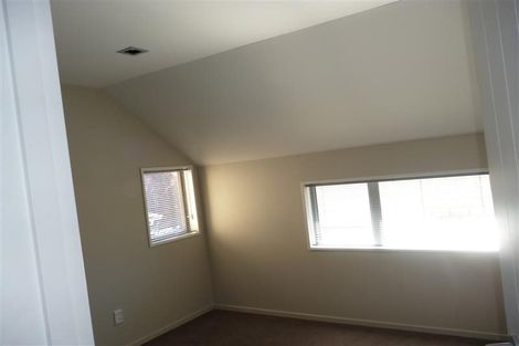 Photo of property in 4 Whitmore Street, Edgeware, Christchurch, 8013