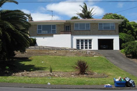 Photo of property in 8 Station Road, Pukekohe, 2120