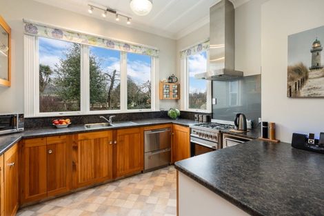 Photo of property in 6 Domain Road, Dunback, Palmerston, 9483