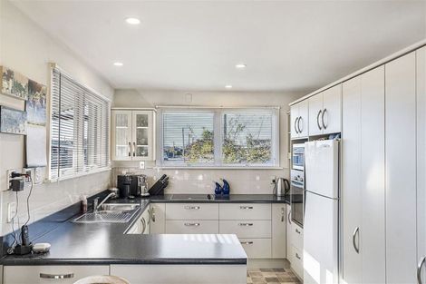 Photo of property in 69 Cotswold Avenue, Bishopdale, Christchurch, 8053