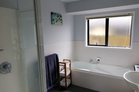 Photo of property in 187 Sturges Road, Henderson, Auckland, 0612