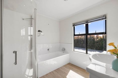 Photo of property in 170a Ridge Road, Howick, Auckland, 2014
