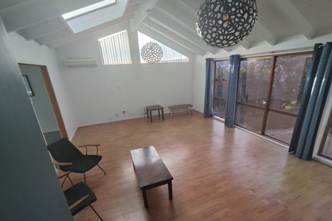 Photo of property in 3 Walton Road, Paraparaumu Beach, Paraparaumu, 5032