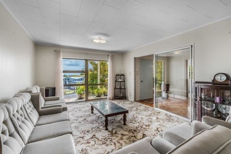 Photo of property in 43 Galaxy Drive, Mairangi Bay, Auckland, 0630