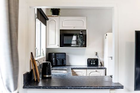 Photo of property in 35 Omapere Street, Whitby, Porirua, 5024