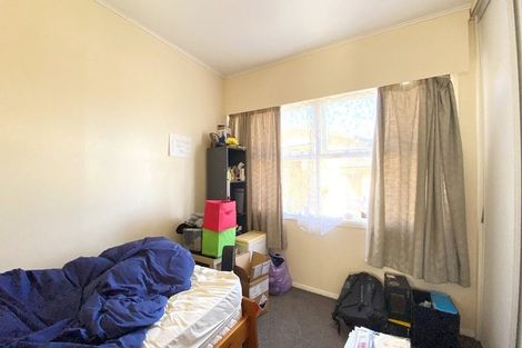 Photo of property in 15 Woodcote Drive, Glenfield, Auckland, 0629