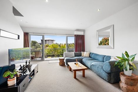 Photo of property in The Strand, 4/16 Ronald Street, Strandon, New Plymouth, 4312