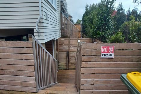 Photo of property in 20c Kohekohe Street, New Lynn, Auckland, 0600