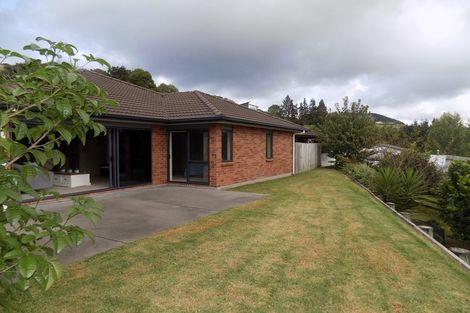 Photo of property in 2 Flight Valley Way, Welcome Bay, Tauranga, 3175