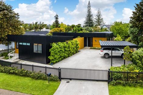 Photo of property in 59 The Circle, Manly, Whangaparaoa, 0930