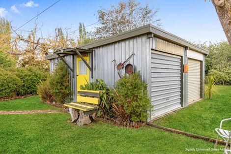 Photo of property in 64 Leamington Street, Waikaia, 9778