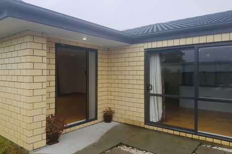 Photo of property in 79a Stanley Road, Glenfield, Auckland, 0629