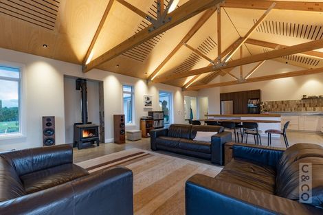 Photo of property in 88 Taupaki Road, Taupaki, Henderson, 0782