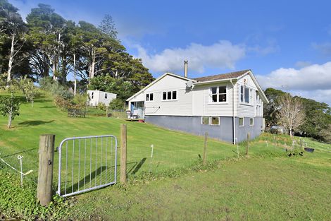 Photo of property in 6b Mountain Road, Kaiwaka, Maungaturoto, 0587