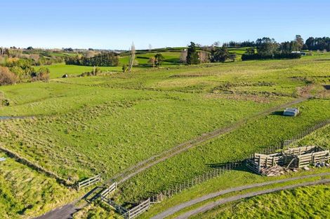 Photo of property in 197 Charles Road, Karaka, Papakura, 2580