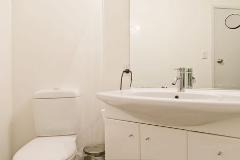 Photo of property in 132 Richmond Avenue, Richmond Heights, Taupo, 3330