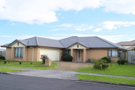Photo of property in 59 Bob Charles Drive, Golflands, Auckland, 2013