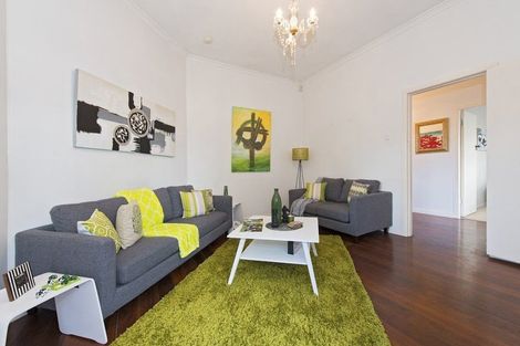 Photo of property in 8b Quest Terrace, Mount Roskill, Auckland, 1041