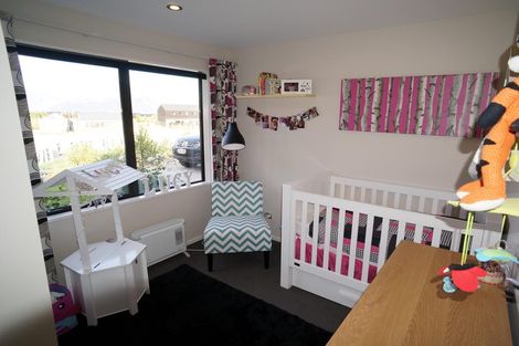 Photo of property in 6 Hovingham Court, Jacks Point, Queenstown, 9371