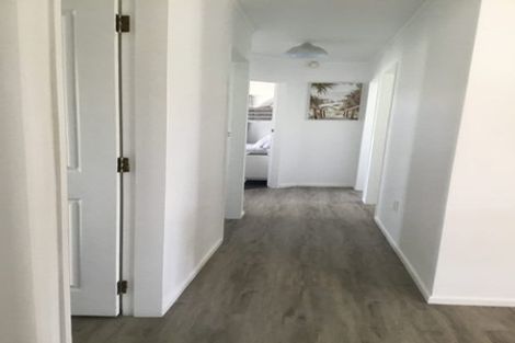 Photo of property in 5 Colenso Place, Otaki Beach, Otaki, 5512