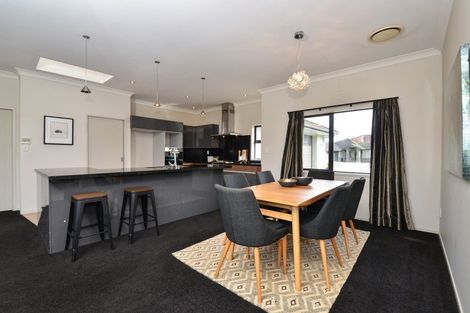 Photo of property in 16 Woodridge Drive, Flagstaff, Hamilton, 3210