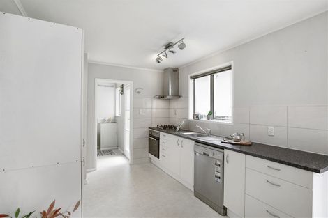 Photo of property in 1/21 Laurina Road, Sunnynook, Auckland, 0620