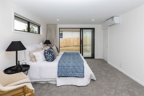 Photo of property in 73 Moncks Spur Road, Redcliffs, Christchurch, 8081