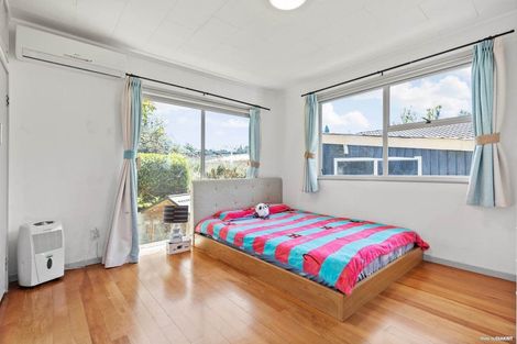 Photo of property in 32 Normanton Street, Glenfield, Auckland, 0629