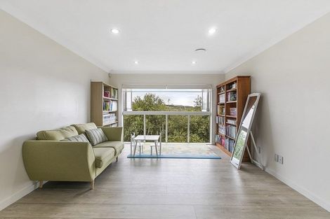 Photo of property in 15 Steamer Road, Silverdale, 0932