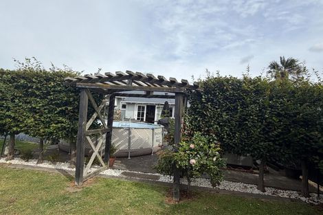 Photo of property in 43 Saint Johns Avenue, Palmerston North, 4414