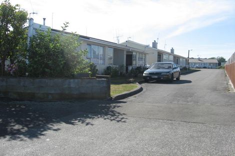 Photo of property in Rangimarie Flats, 15/16 Bowen Street, Feilding, 4702