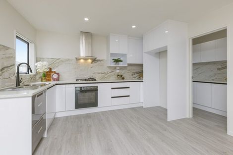 Photo of property in 2 Awaiti Way, Orewa, 0931