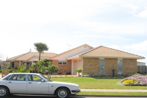 Photo of property in 99 Santa Monica Drive, Papamoa Beach, Papamoa, 3118