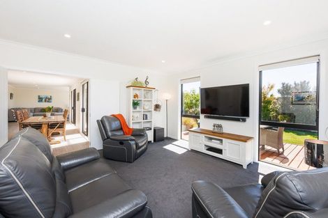 Photo of property in 147 Pharazyn Street, Maewa, Feilding, 4702