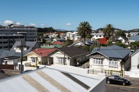 Photo of property in 1/16 Rolleston Street, Mount Cook, Wellington, 6021