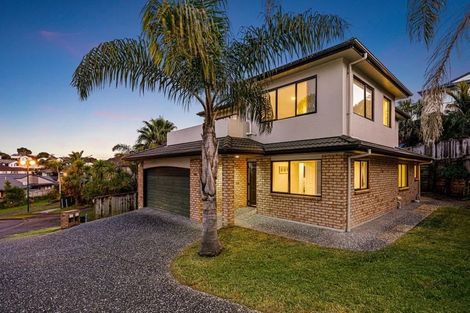 Photo of property in 62a Hogarth Rise, West Harbour, Auckland, 0618