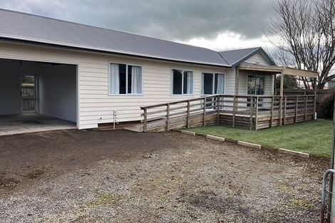 Photo of property in 369a Waihi Road, Normanby, Hawera, 4614